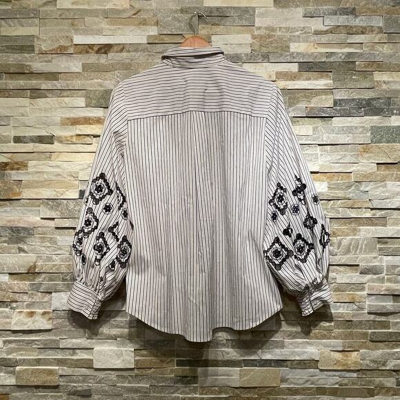 Chico’s 1.5 Embroidered Balloon Sleeve Shirt | US 10, Striped, Button Front - Picture 4 of 9